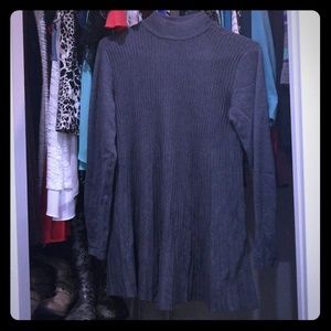 long sleeved turtleneck shirt